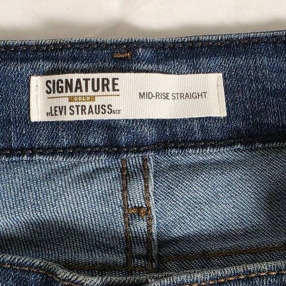 Levi’s Signature Gold Mid-Rise Straight Jeans 38x32 - Picture 7 of 10